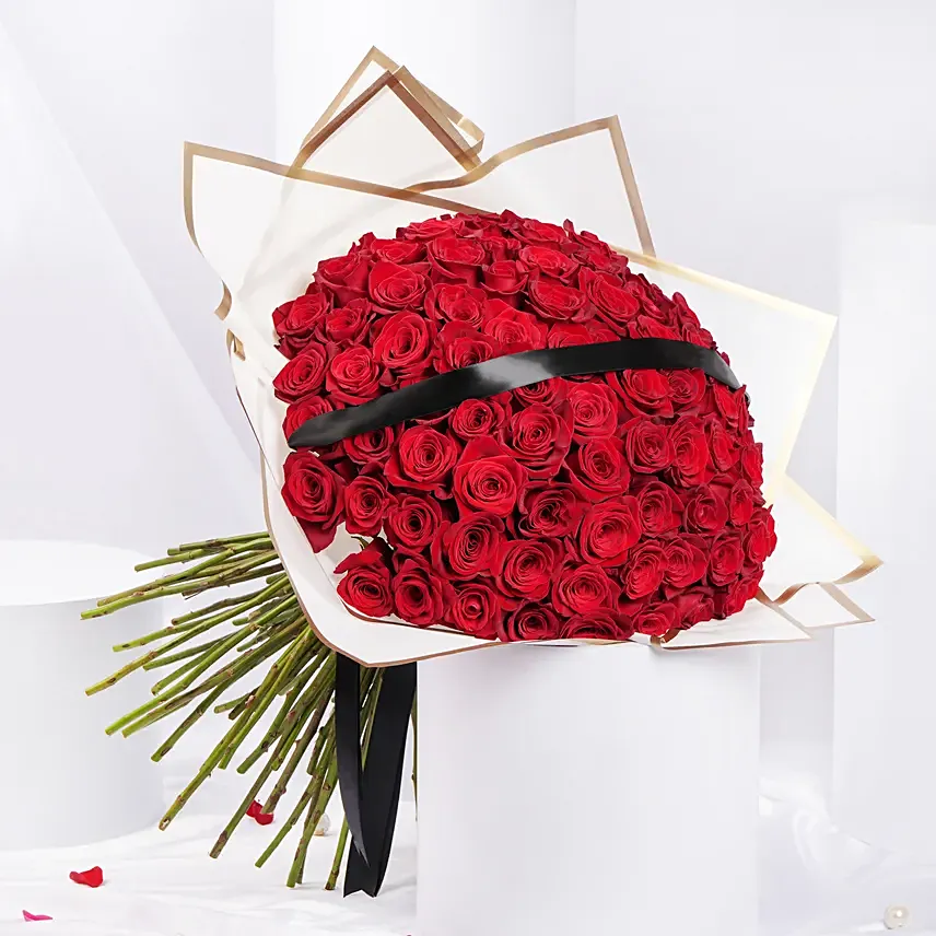 Elegant Roses Valentine Bouquet for Love