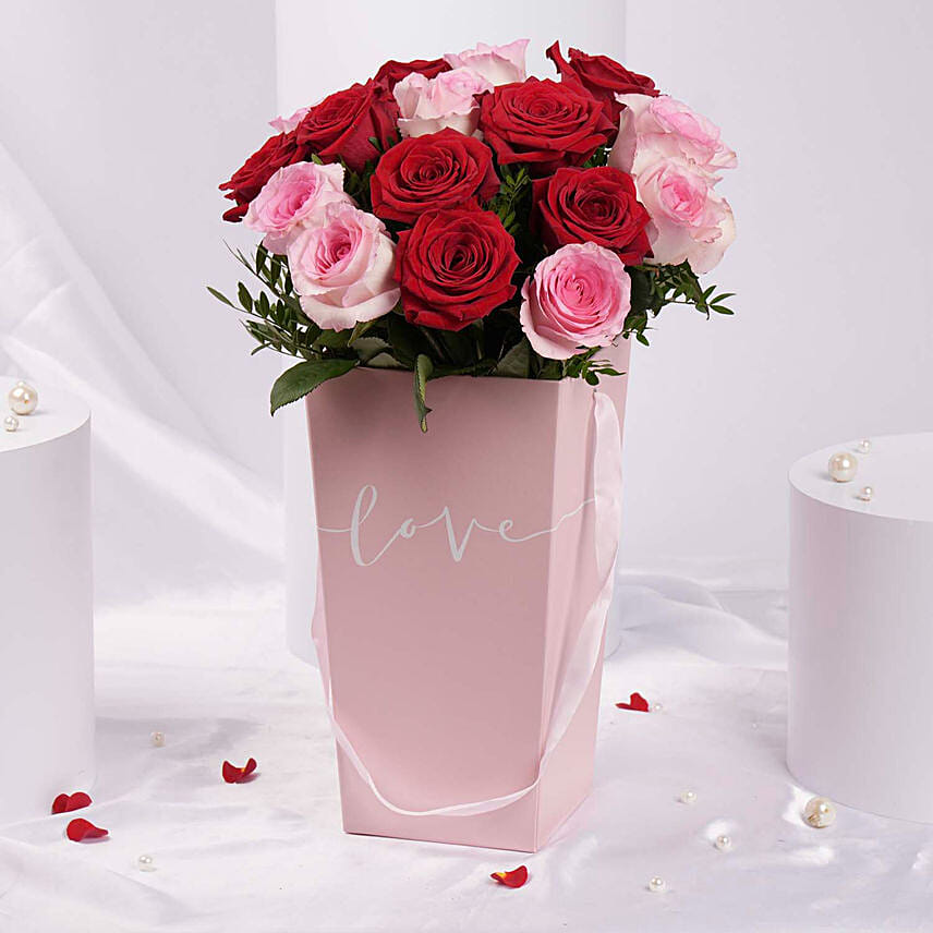 Love Medley Roses Box