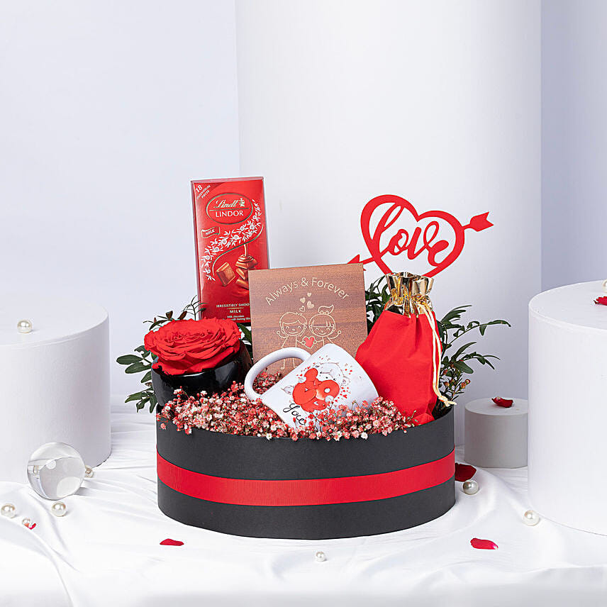 Sweet Embrace Valentine Hamper