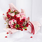 Elegant Duo Of Roses Valentines Bouquet