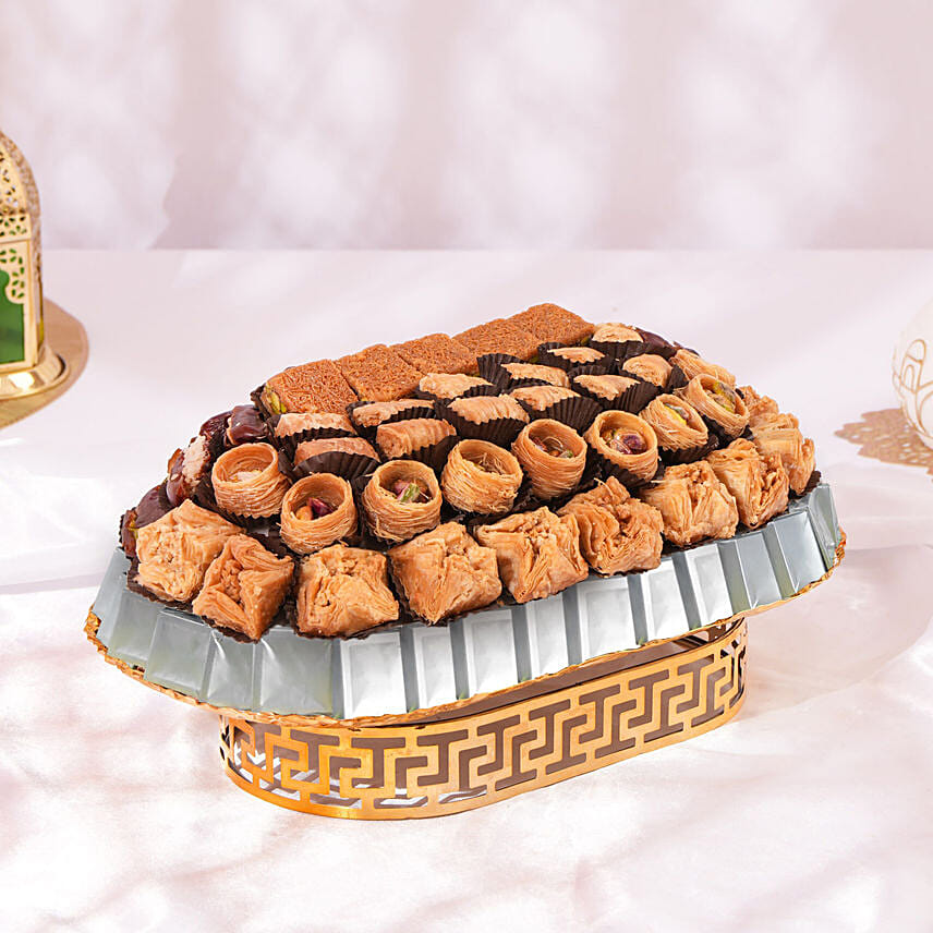 Ramadan Dates With Chocolates N Baklavas Platter