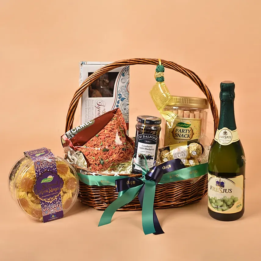 Hari Raya Gift Hampers with Lovely Wishes