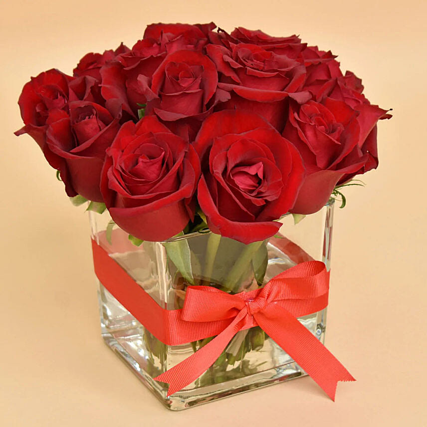 15 Red Roses Vase