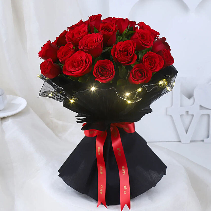 LED Elegance Rose Bouquet