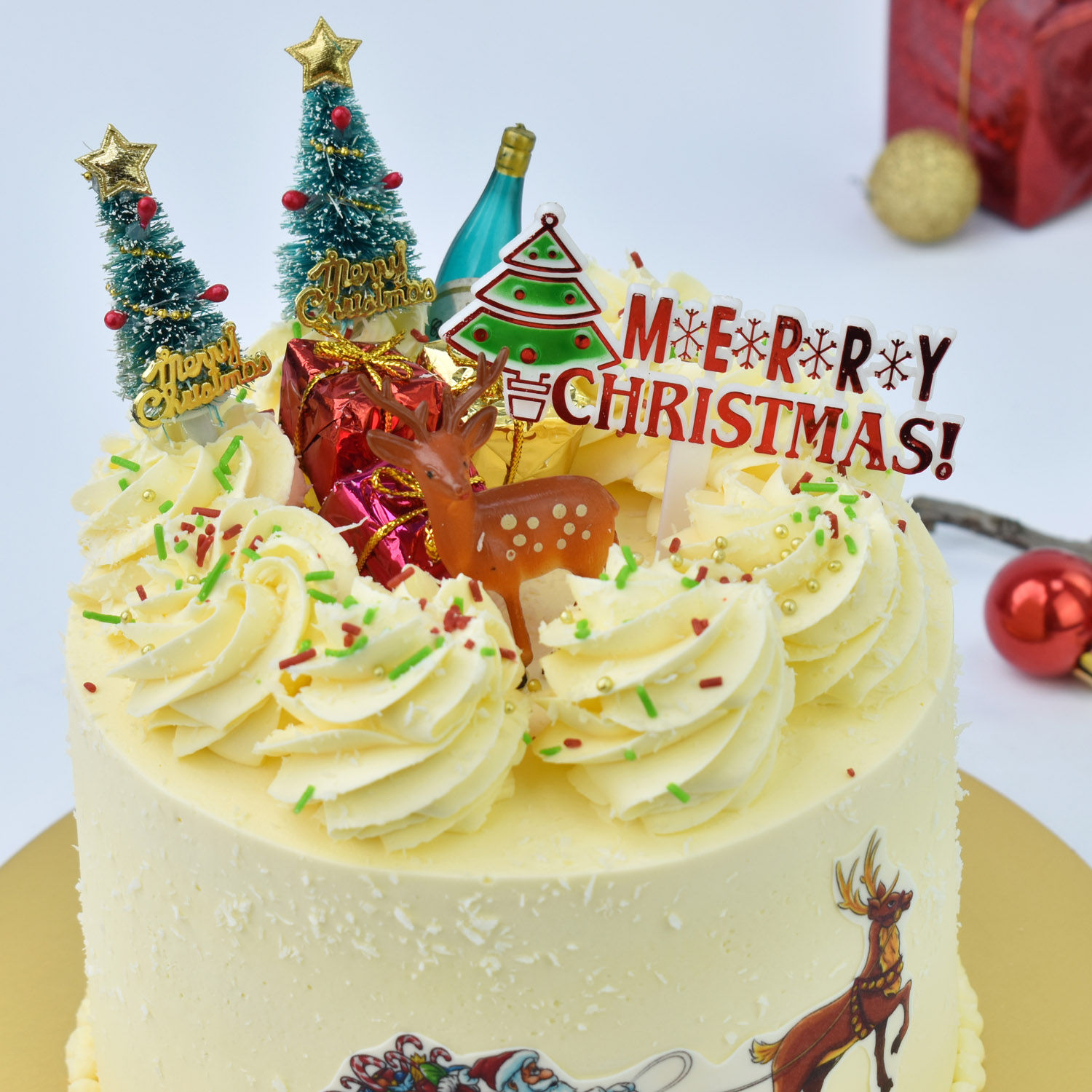 Online Red Velvet Premium Christmas Cake Gift Delivery in UAE - FNP