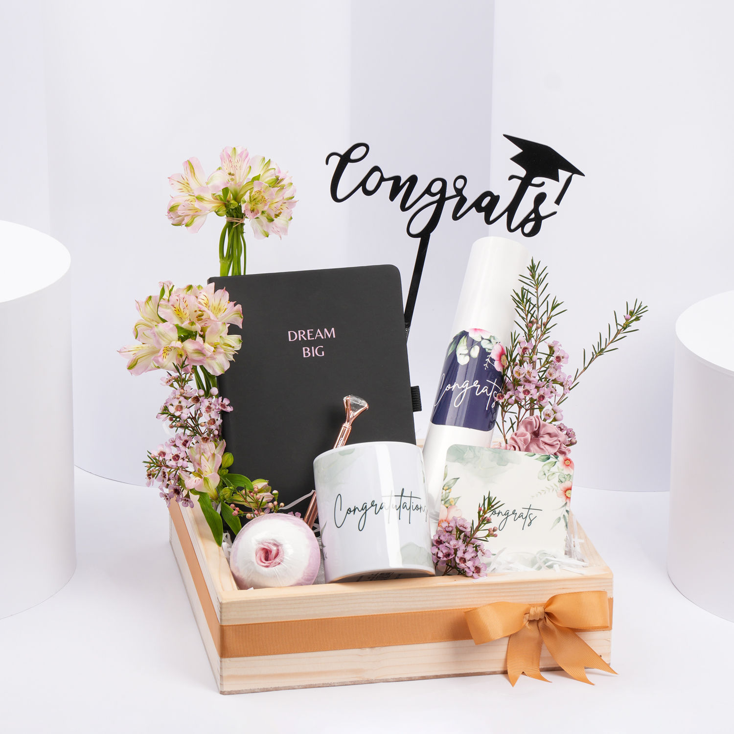 Online Dream Big Graduation Hamper Gift Delivery in UAE - FNP